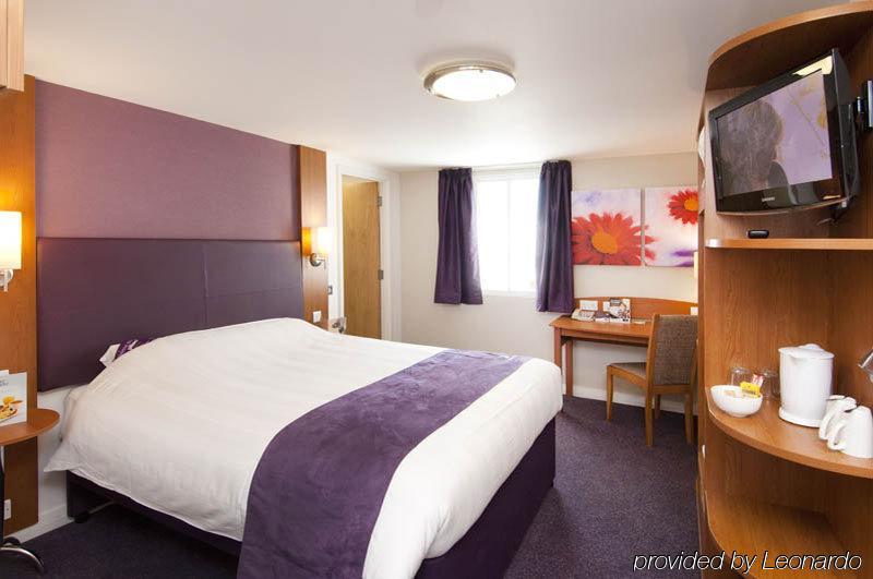 Premier Inn Nuneaton/Coventry ภายนอก รูปภาพ