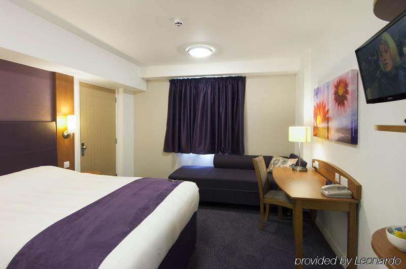 Premier Inn Nuneaton/Coventry ภายนอก รูปภาพ